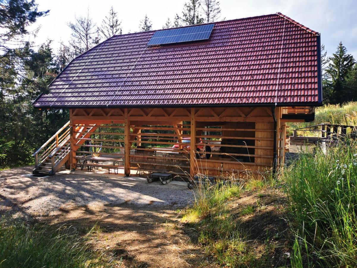 Kamp Beli Gaber Hotel Stari Trg pri Lozu Exterior photo