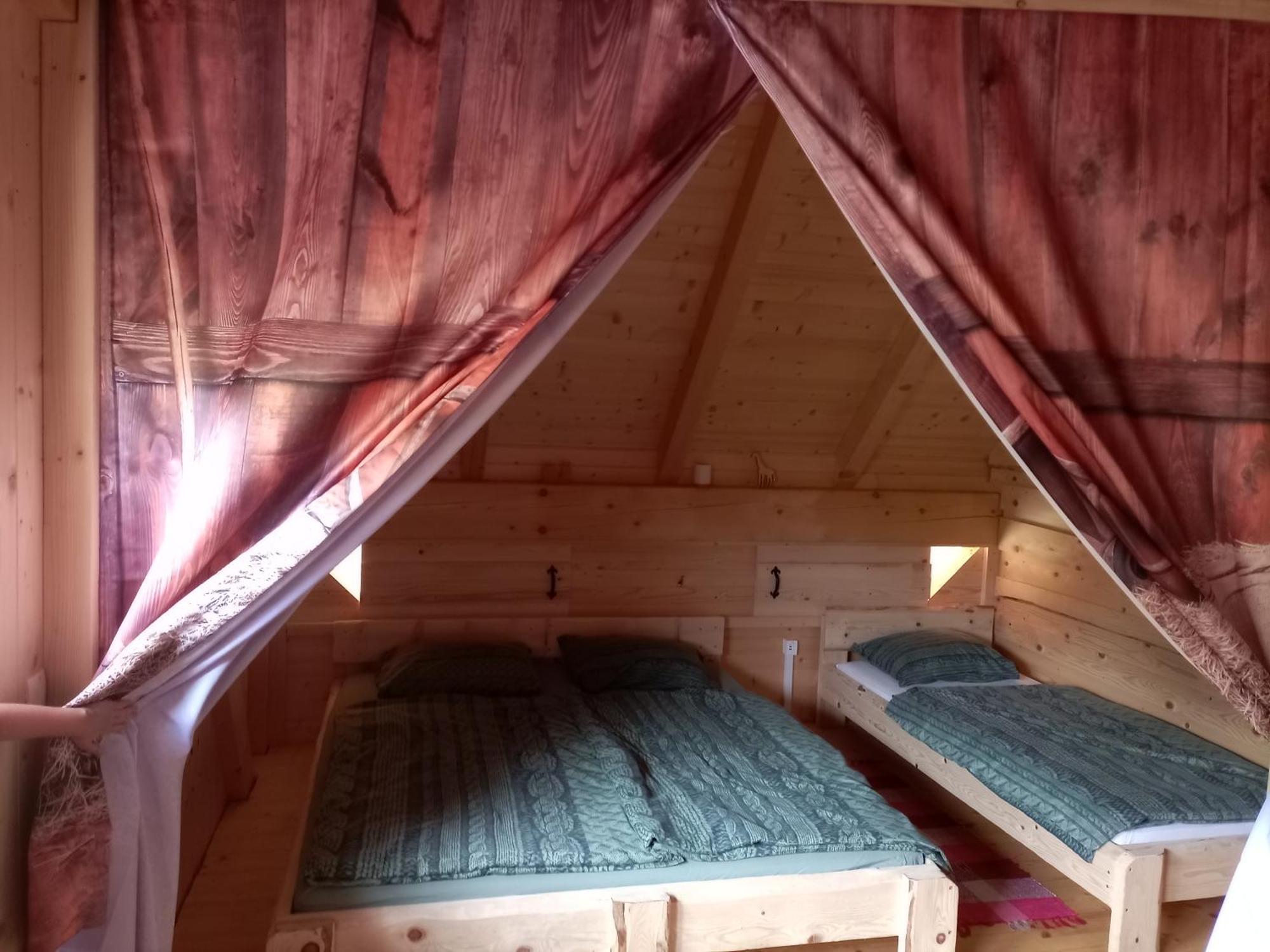 Kamp Beli Gaber Hotel Stari Trg pri Lozu Exterior photo